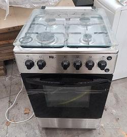 CUCINA WEGA 4 FUOCHI +FORNO IN  ACCIAIO A METANO
