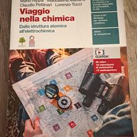 Libro di chimica