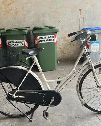 Bicicletta Zaffiro by Bianchi