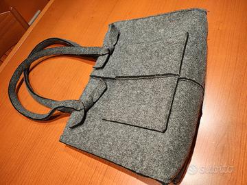 Borsa con manici in panno