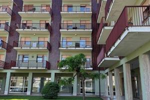 Appartamento di 100 m² con 3 locali e box auto a C