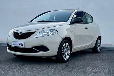 LANCIA Ypsilon 1.2 BENZ 69 CV 5 porte Gold ADATT