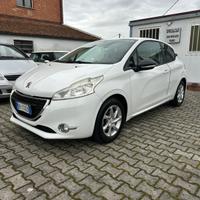 Peugeot 208 1.4 HDi 68 CV 3 porte Allure