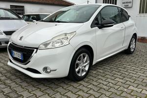 Peugeot 208 1.4 HDi 68 CV 3 porte Allure