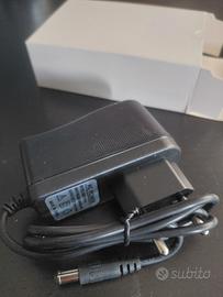 alimentatori 12 volt 1A