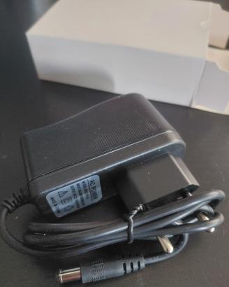 alimentatori 12 volt 1A