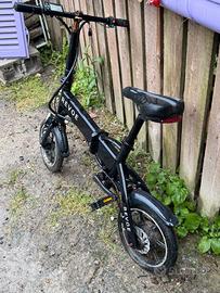 bicicletta elettrica REvoe