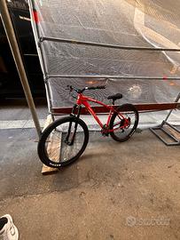 C100 COLLECTIVE BIKES