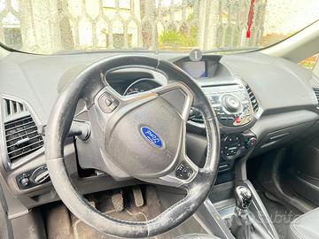 Ford Ecosport Tithanium