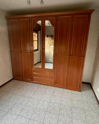 Armadio in legno