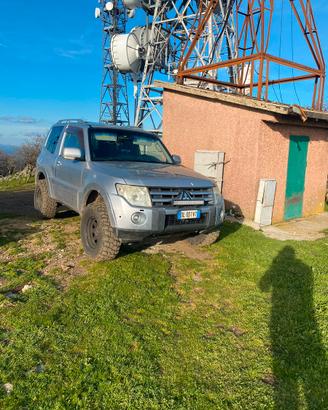 MITSUBISHI Pajero 3.2 DI-D