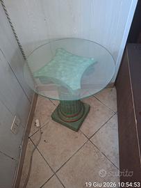 TAVOLINETTO CON COLONNA E VETRO ROTONDO