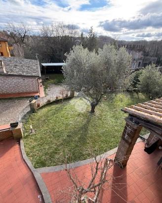 PORZIONE DI BIFAMILIARE A MONTEFIASCONE