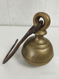 Antico contrappeso in bronzo 