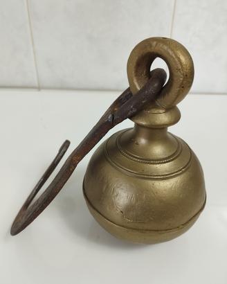 Antico contrappeso in bronzo 
