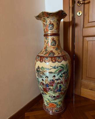 Grande vaso decorativo in ceramica orientale