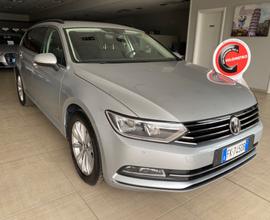 Volkswagen Passat Sw 2.0 150 Cv DSG Navi Garanzia 