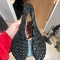 Sella stampata 3d in comp. con carro in carbonio