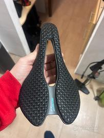 Sella stampata 3d in comp. con carro in carbonio