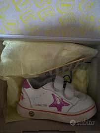 Scarpe bimba