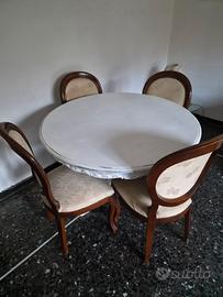 Tavolo rotondo legno e 4 sedie 