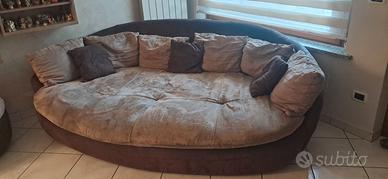 Divano ovale Semeraro
