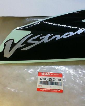 ADESIVO DX V -STROM 07-09 SUZUKI 68685-27G00-CUD
