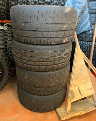 Gomme Porsche Cayman o Boxster Pirelli Trofeo R