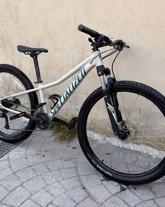 Specialized rockhopper sport 27.5-pari al nuovo