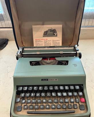 MACCHINA DA SCRIVERE OLIVETTI-LETTERA 32