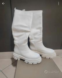 Stivale bianco tg 36