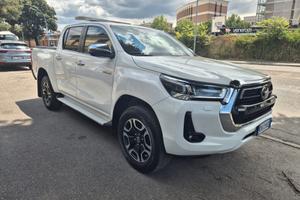 Toyota Hilux 2.4 D-4D A/T 4WD 4 porte Double Cab L