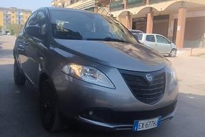 Lancia Ypsilon 0.9 Metano 2014