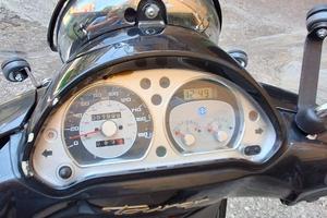Beverly Tourer 400
