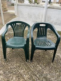 Sedia di plastica verdi