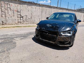 AUDI A3 1.6 110CV