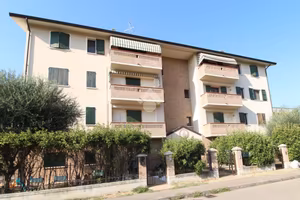 2 LOCALI A REGGIO NELL'EMILIA