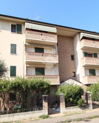 2 LOCALI A REGGIO NELL'EMILIA