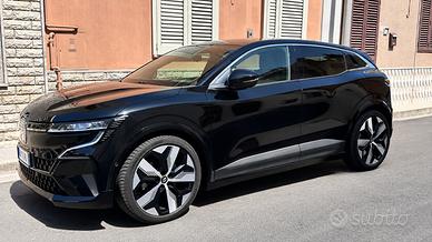 Megane etech nera