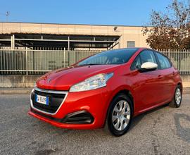 Peugeot 208 PureTech 68 cv x neopatentati