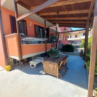 Tavullia Villetta di testa recente giardino pannel