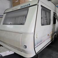 Roulotte Adria Forma 4080 DD