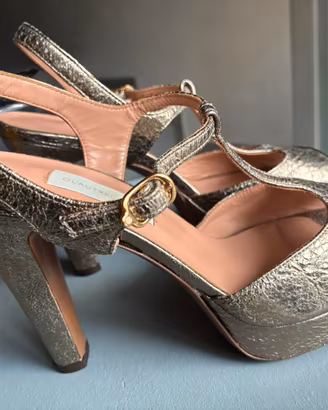L'AUTRE CHOSE Sandali T-strap con tacco e plateau