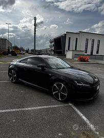 Audi TT 3ª serie S-line