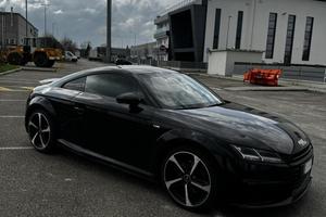 Audi TT 3ª serie S-line