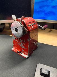 tempera matite Presbitero