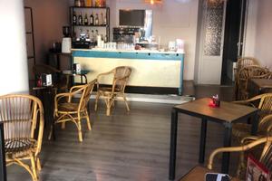 BAR per somministrazione cibo e bevande