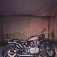 Kawasaki kz750 B1 cafe racer 1976