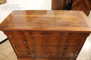 Cameretta in legno rustico noce