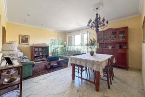 APPARTAMENTO SU DUE LIVELLI CON GIARDINO - VIA ANG